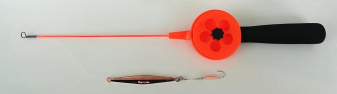 Spinner - fishing rod for luring smelt