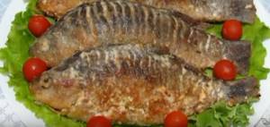 How to fry crucian carp in a frying pan so that there are no bones?
