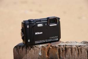 camera Nikon Coolpix W300