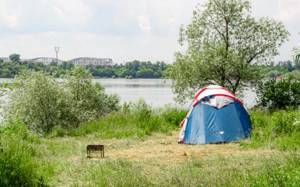 Camping on Lake Pavlenskoye