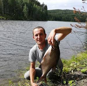 Bream fishing in the Chelyabinsk region