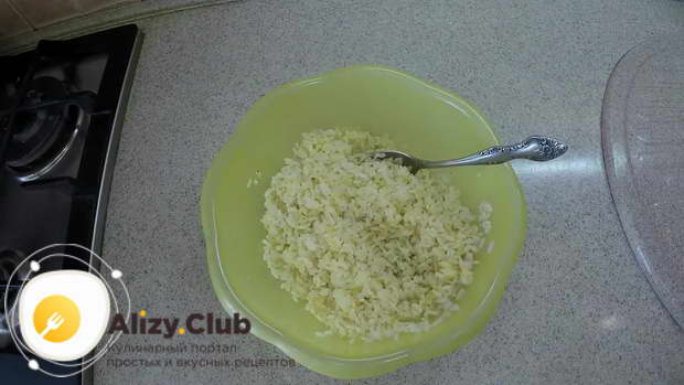 Stirring rice for sterlet