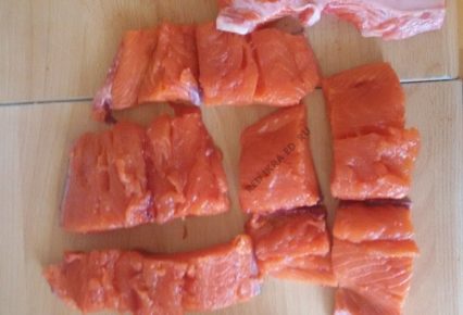 Ambassador Chinook salmon cut into pieces