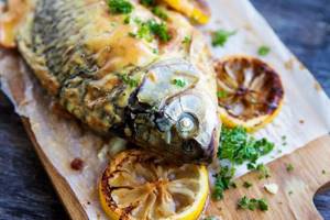 Recipe for stuffed carp with vegetables and quail eggs