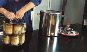 Fish in an autoclave at home. Recipes for cooking in tomato, own juice, oil 