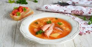 Рыбный суп с пшеном из брюшка лосося в домашних условиях