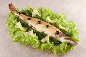Pike stuffed with mushrooms: recipe with photos