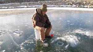 Tackle for catching pike perch in winter on the Volga