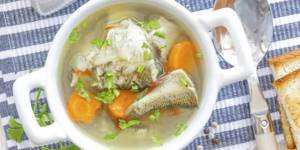 Crucian carp soup with parsnips: recipe