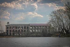 Abandoned piping factory in Kamyshevo