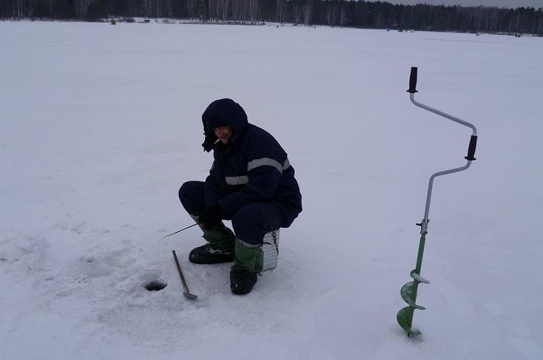 Winter fishing for bream on a float