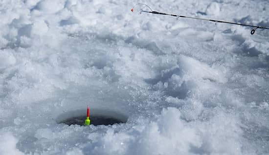 winter float fishing rod